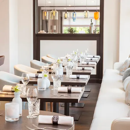 Hotell De Bilderberg 4*