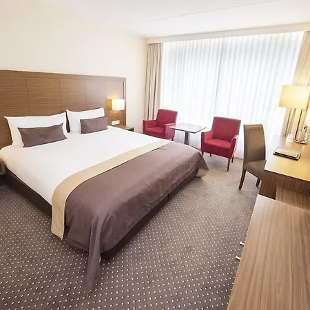 Hotel De Bilderberg 4*