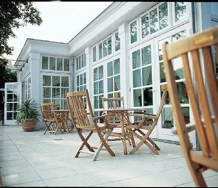 De Bilderberg Отель Остербек
