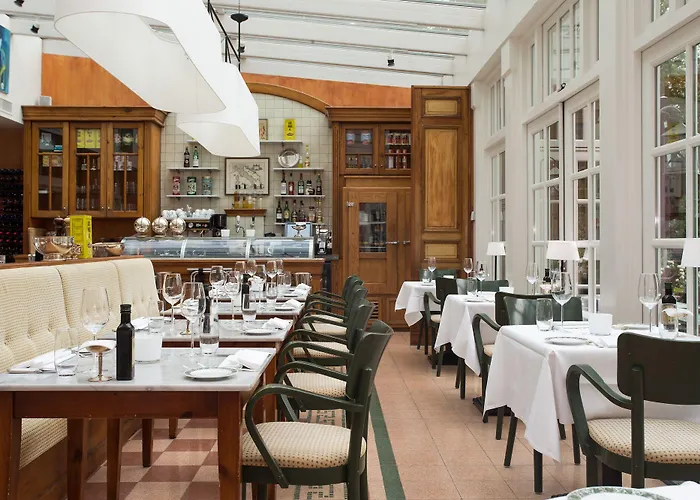 Hotell De Bilderberg 4*